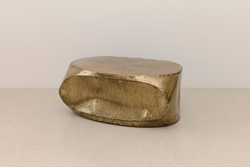ROCHER MEDIUM TABLE IN POLISHED BRASS RESIN