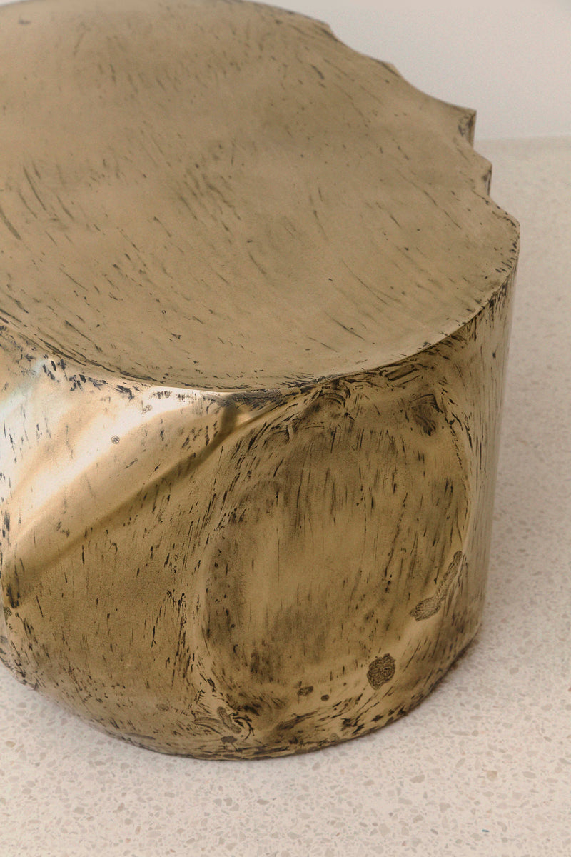 ROCHER MEDIUM TABLE IN POLISHED BRASS RESIN