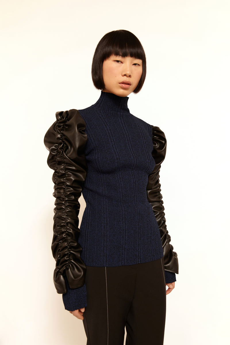 AMBLE KNIT WITH REMOVABLE SLEEVES